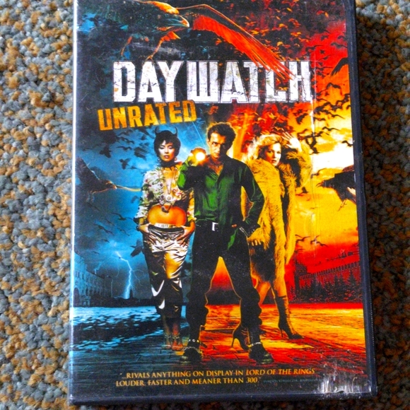 DAYWATCH - Picture 1 of 2